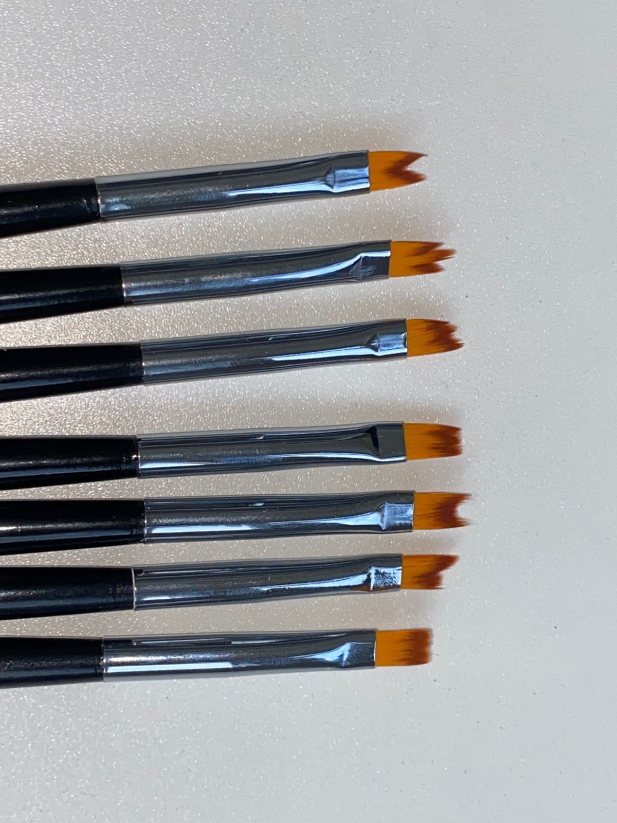 Set mit Pinseln für Nageldesign 7st.