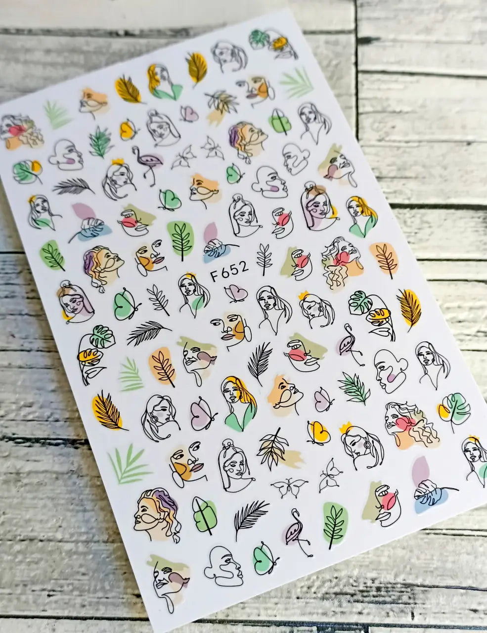 Nagelsticker für Nageldesign mit selbstklebender Rückseite