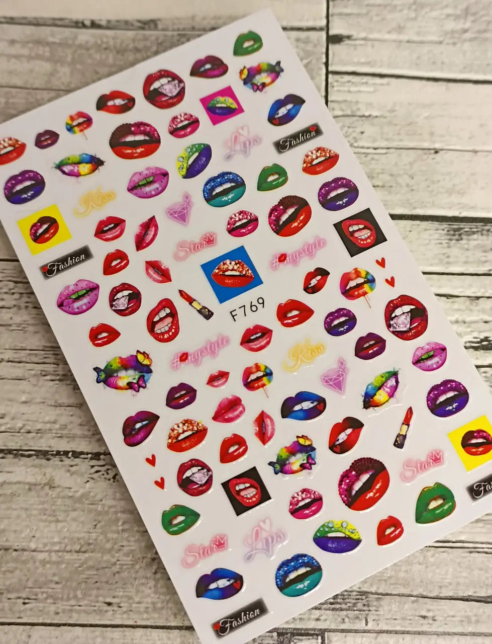 Nagelsticker für Nageldesign mit selbstklebender Rückseite