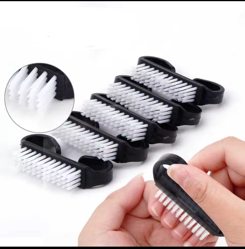 Hand- und Nagelbürste schwarz